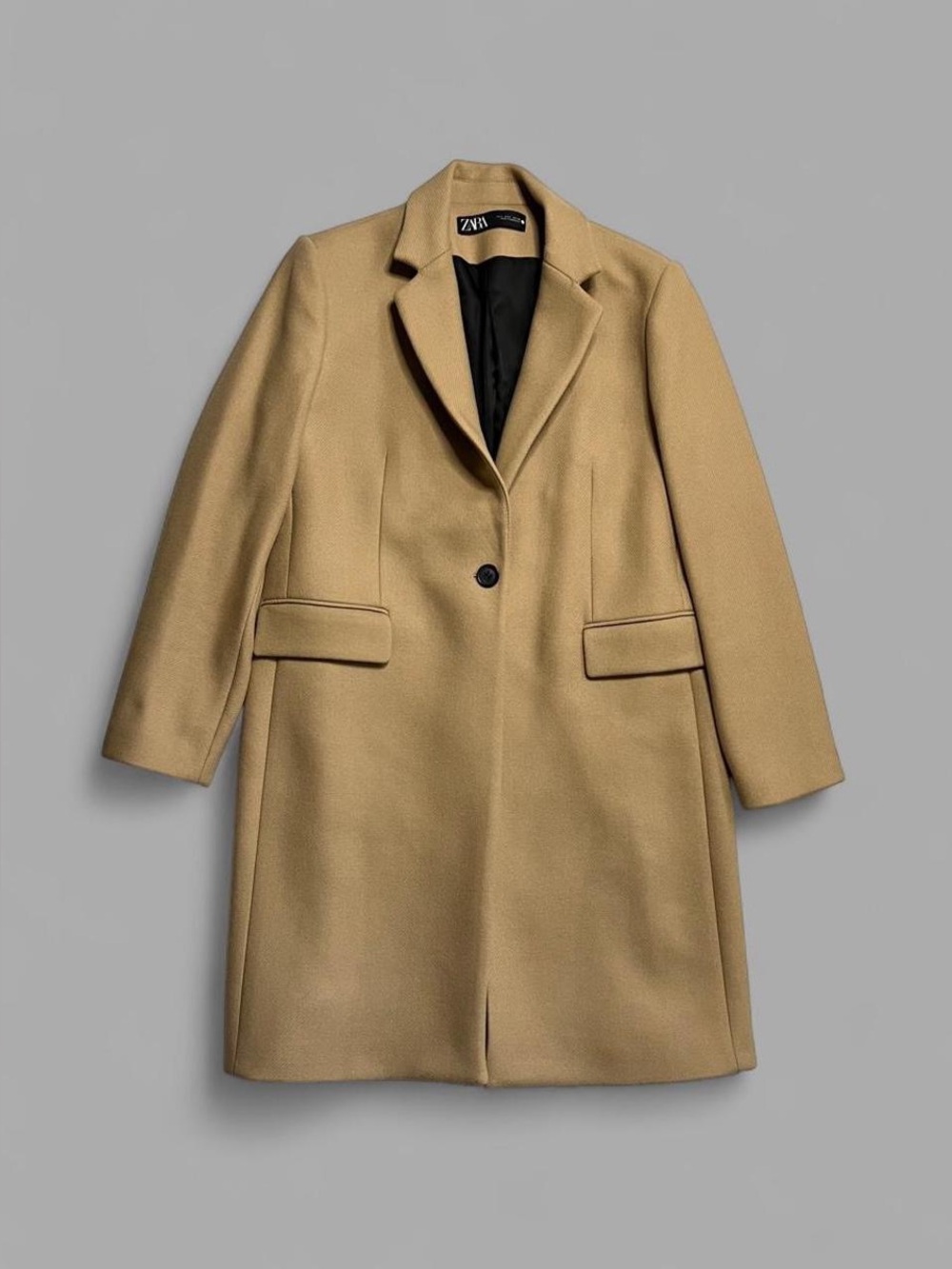 Zara Women’s Light Tan Long Casual Manteco Wool Coat. Size L.
